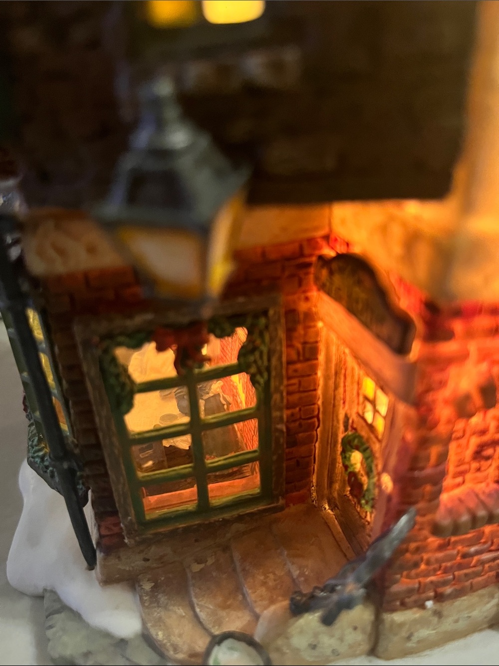 Department 56 dickens village a Christmas carol cratchits corner - Picture 3 of 14